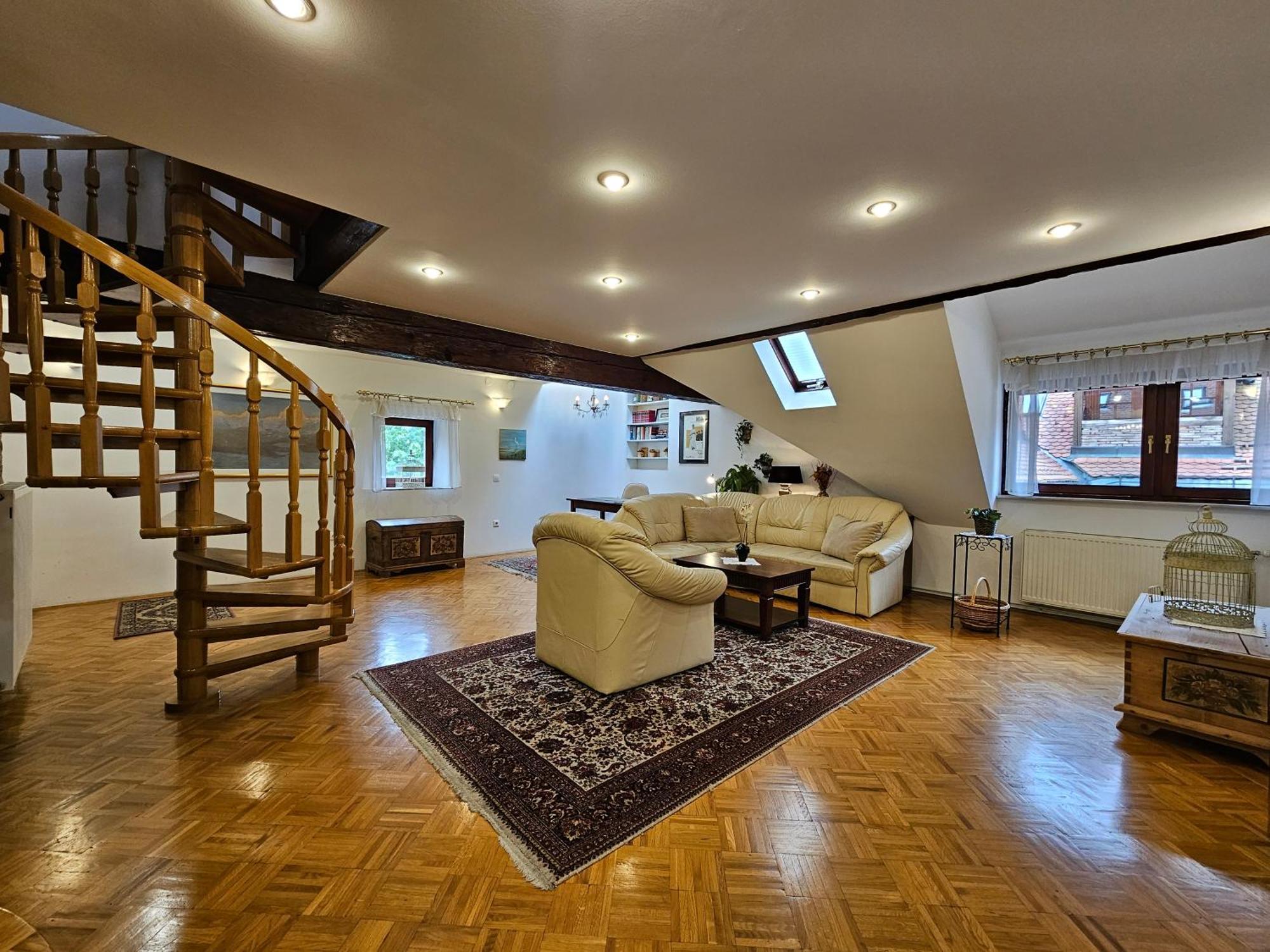 Apartment Nina With Private Terrace Tour As ลูบลิยานา ภายนอก รูปภาพ