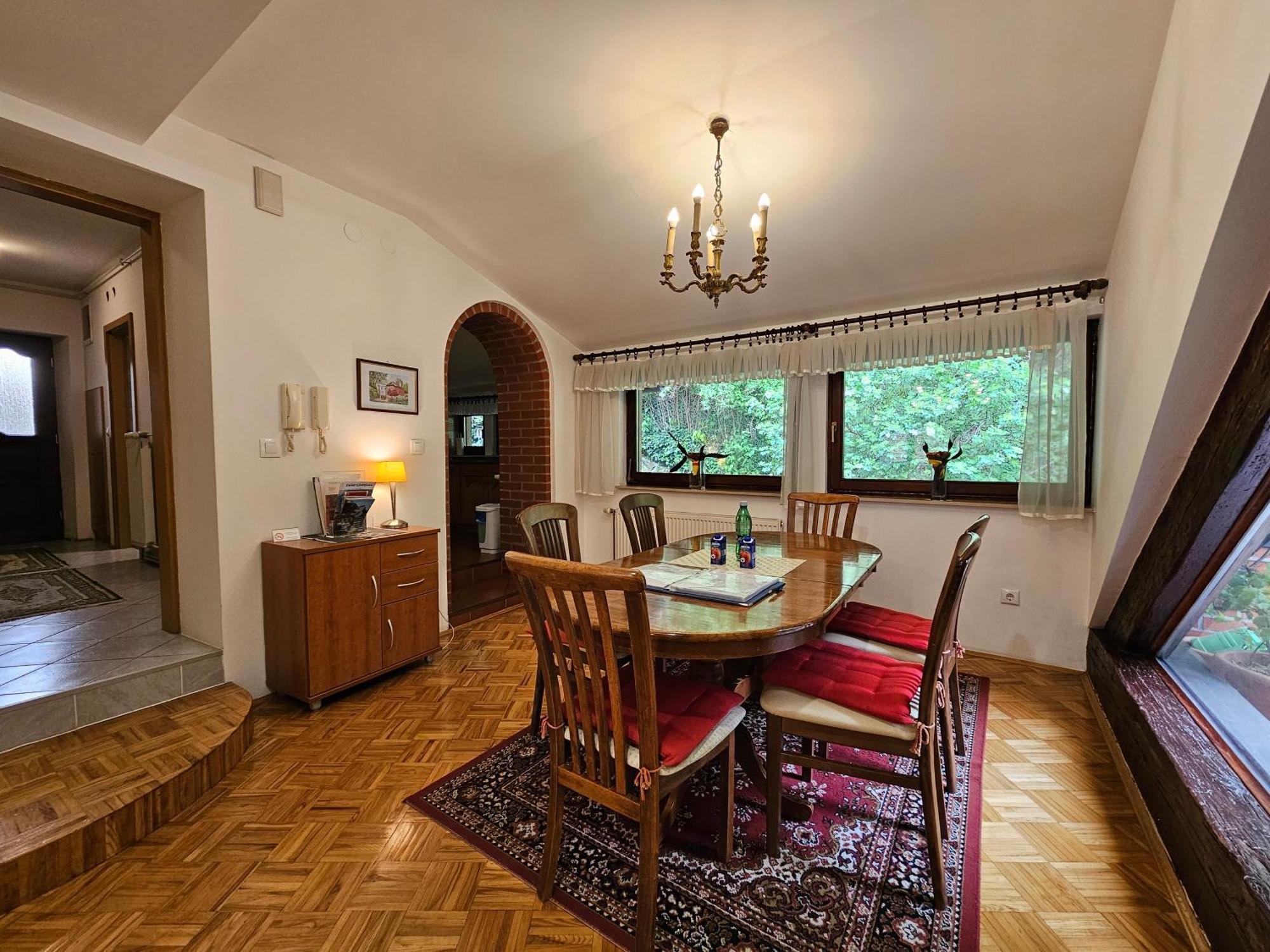 Apartment Nina With Private Terrace Tour As ลูบลิยานา ภายนอก รูปภาพ