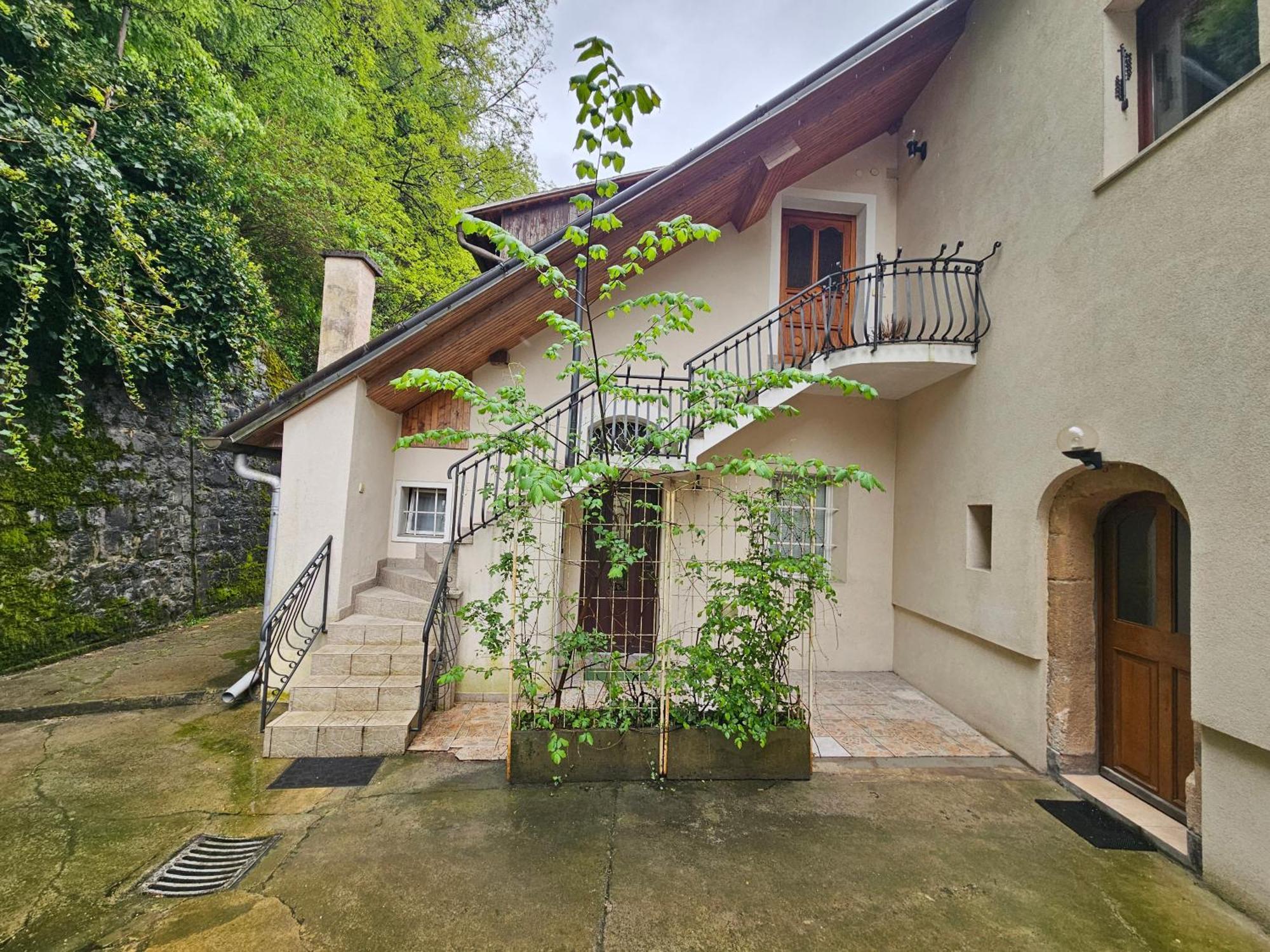 Apartment Nina With Private Terrace Tour As ลูบลิยานา ภายนอก รูปภาพ